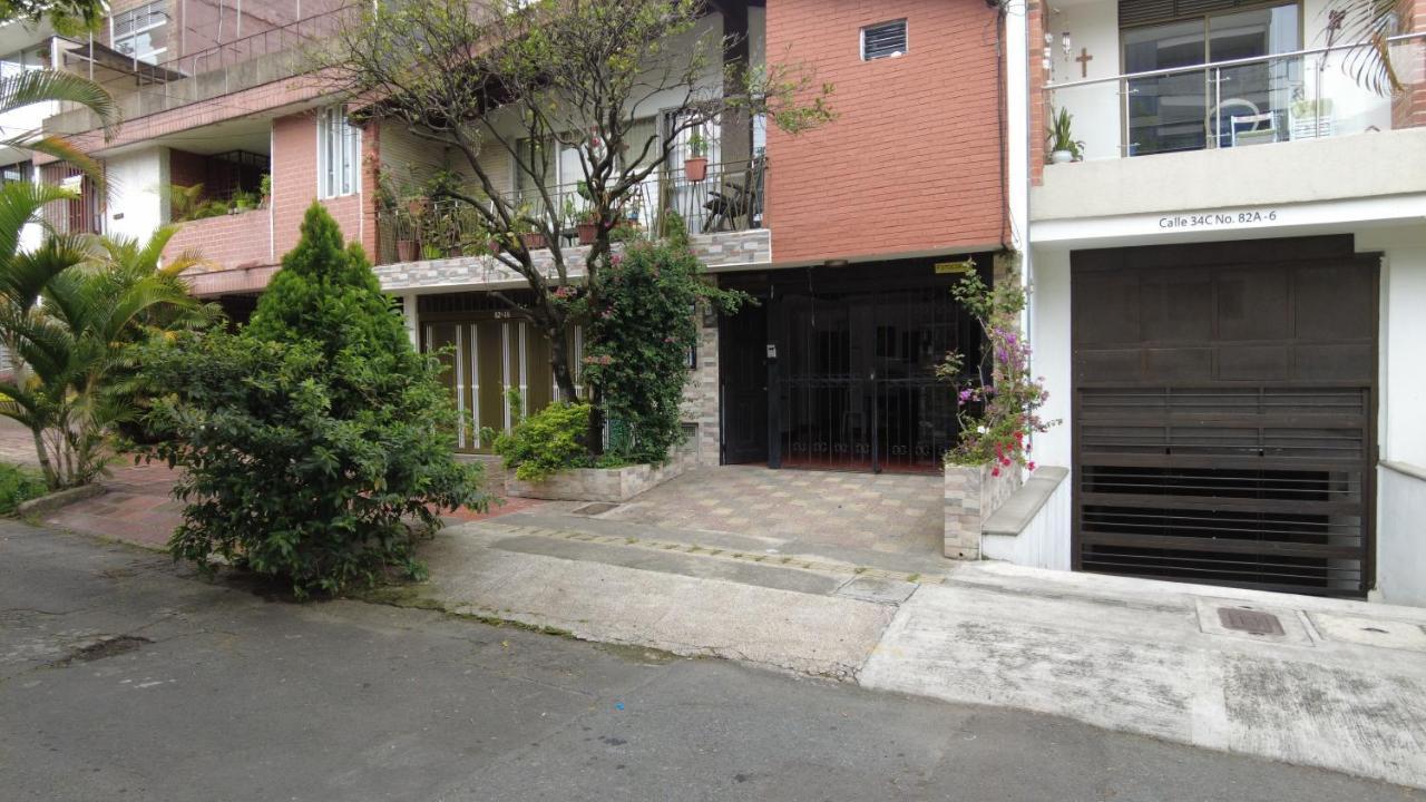 Noras Homestay Laureles Medellín Exteriör bild