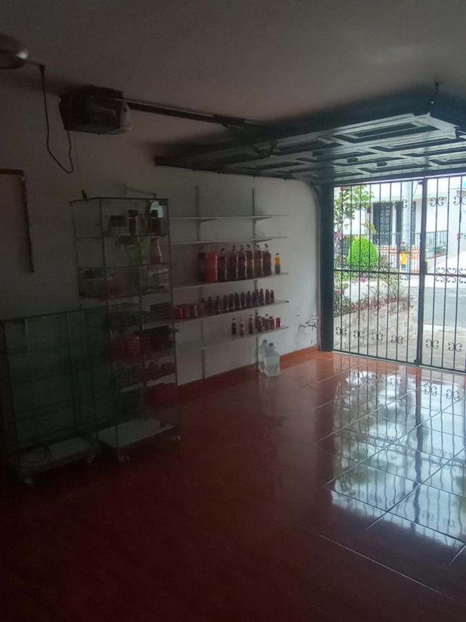 Noras Homestay Laureles Medellín Exteriör bild