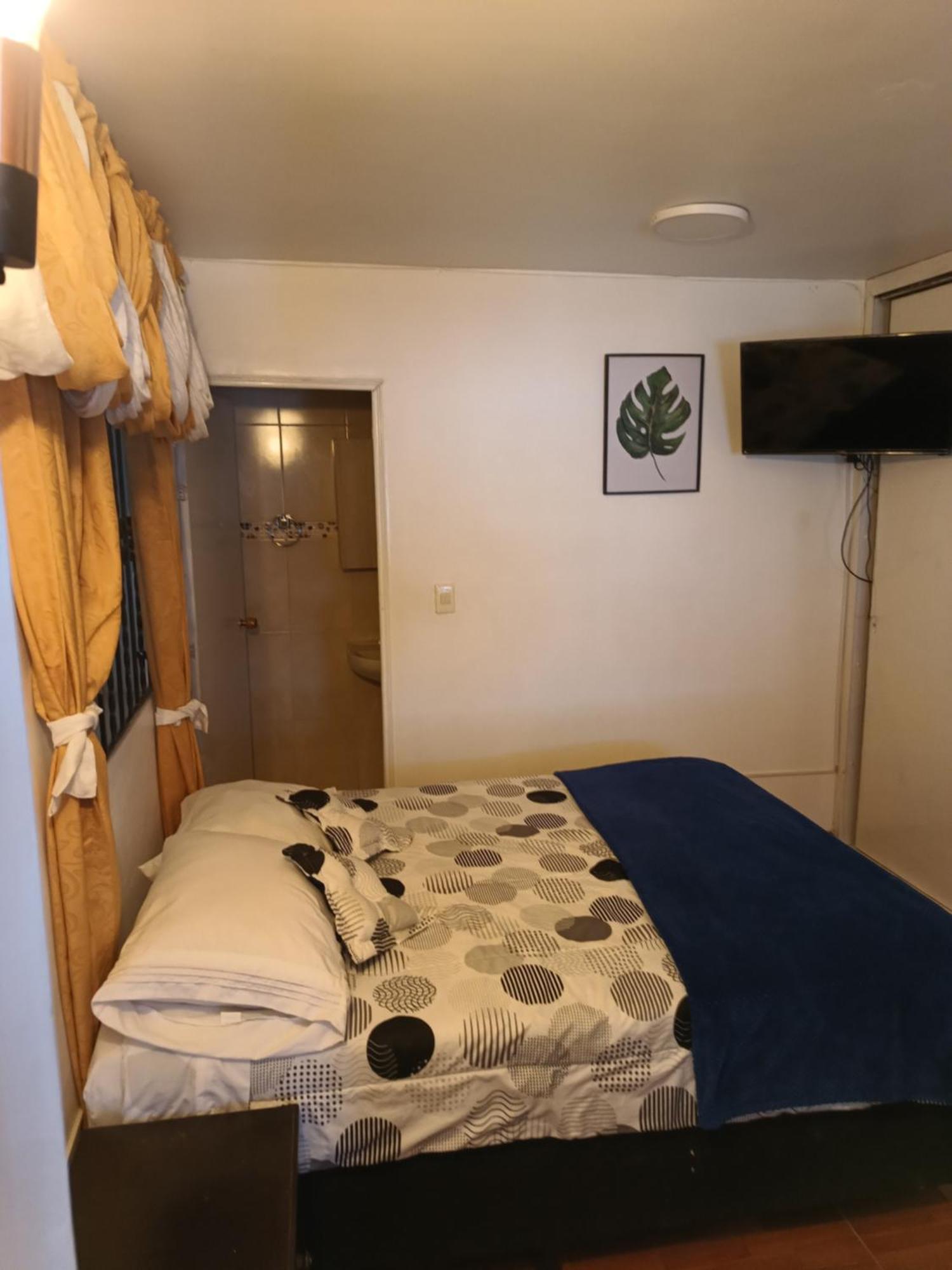 Noras Homestay Laureles Medellín Exteriör bild